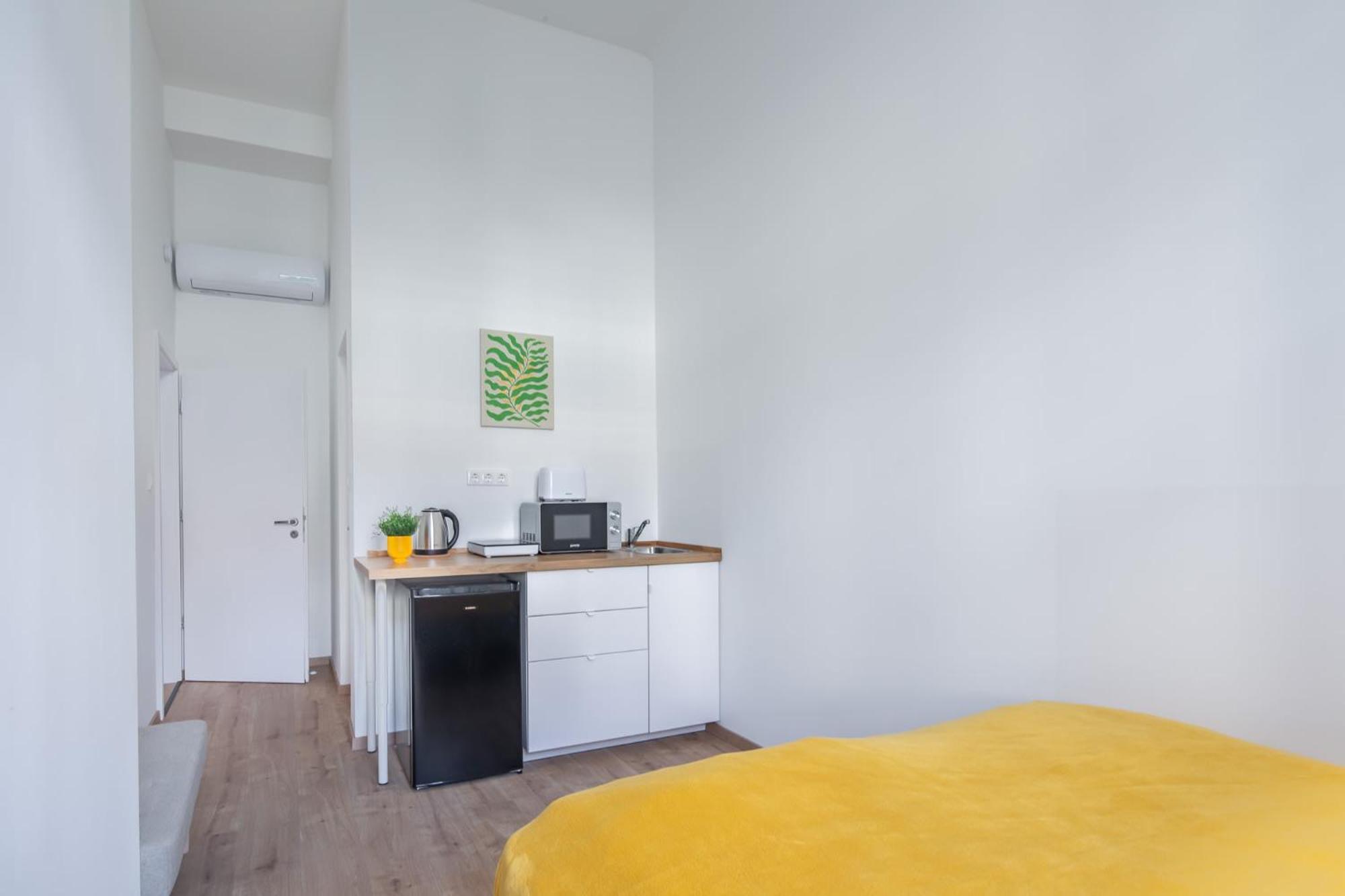 Central - New - Easy Sleep Budapesta Exterior foto